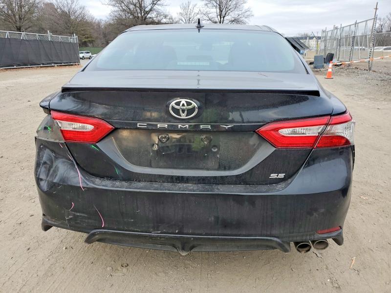 Фото 6 - TOYOTA CAMRY