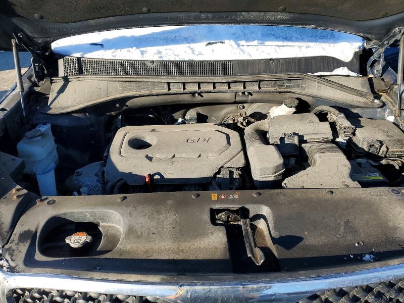 Фото 12 - KIA SORENTO