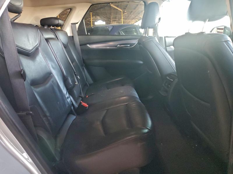 Фото 10 - CADILLAC XT5