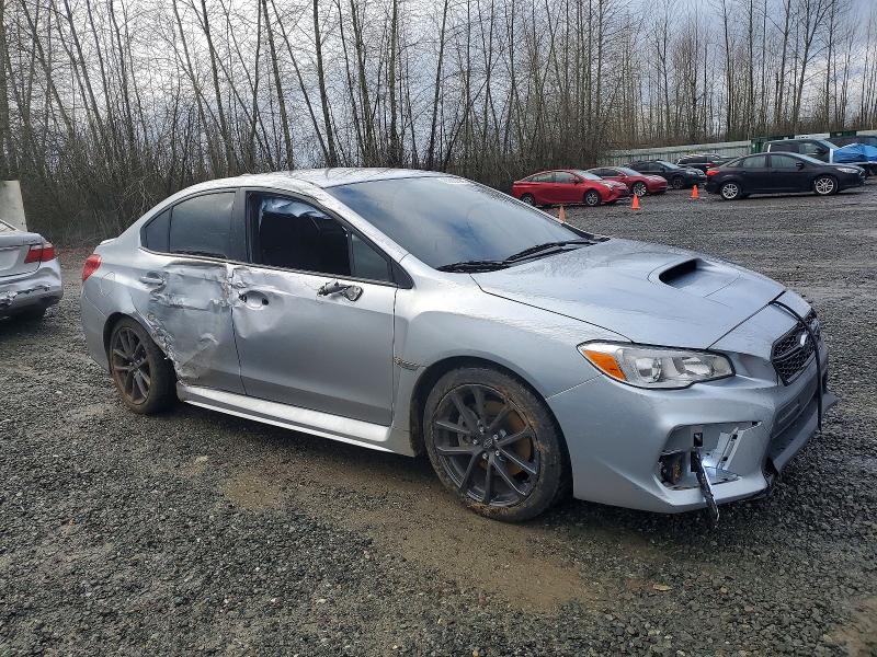 Фото 4 - SUBARU WRX