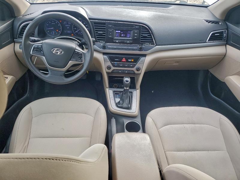 Фото 8 - HYUNDAI ELANTRA