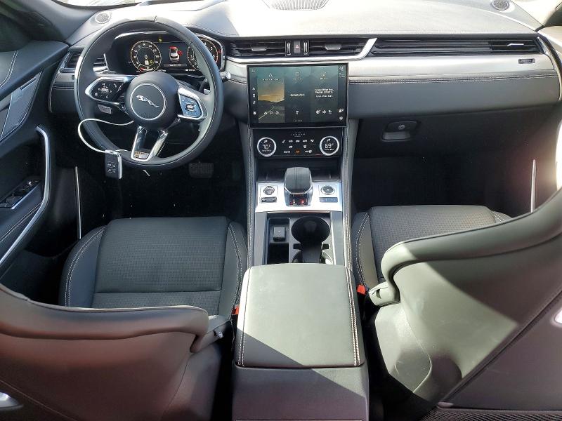 Фото 8 - JAGUAR F-PACE