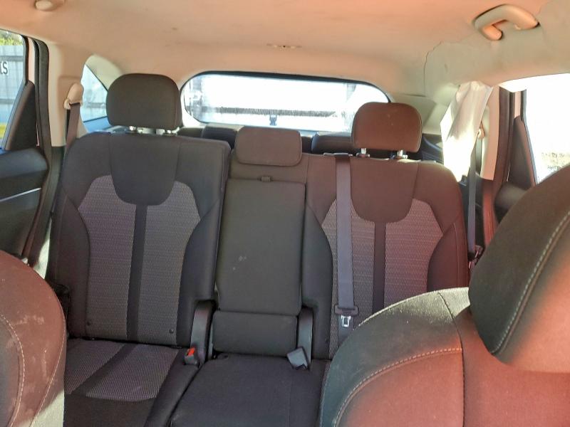 Фото 10 - KIA SORENTO