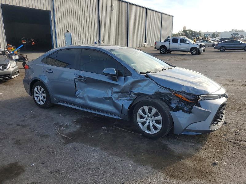 Фото 4 - TOYOTA COROLLA