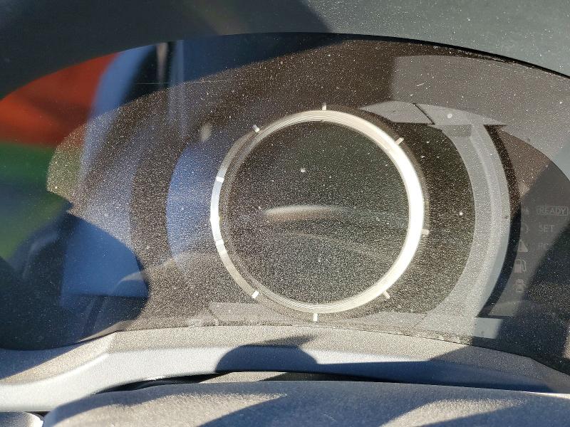 Фото 9 - LEXUS IS