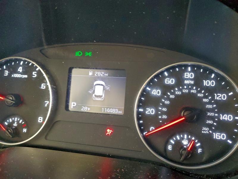 Фото 9 - KIA SELTOS