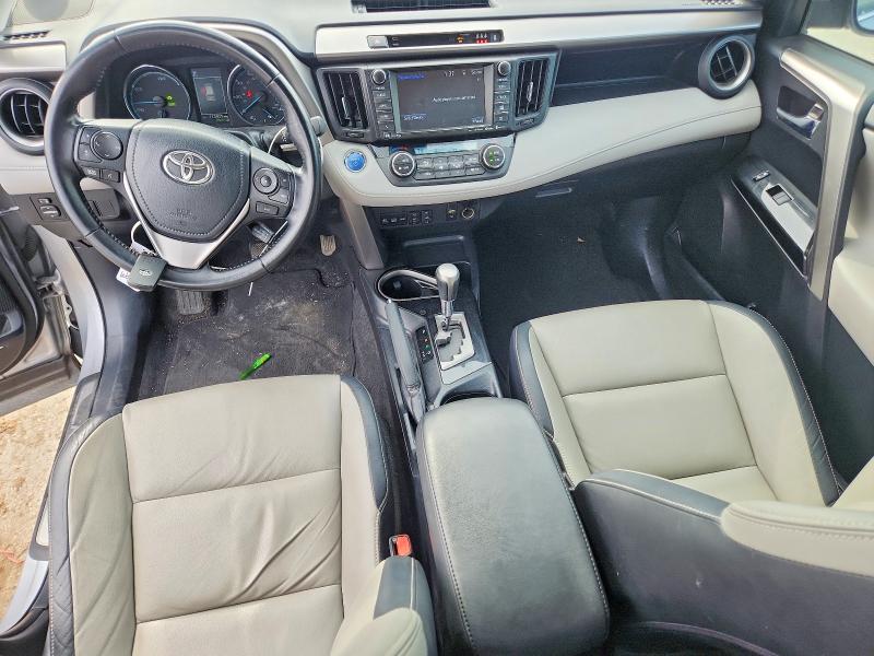 Фото 8 - TOYOTA RAV4