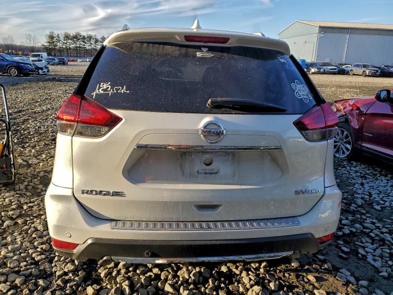 Фото 6 - NISSAN ROGUE