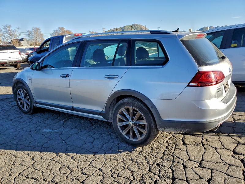 Фото 2 - VOLKSWAGEN GOLF