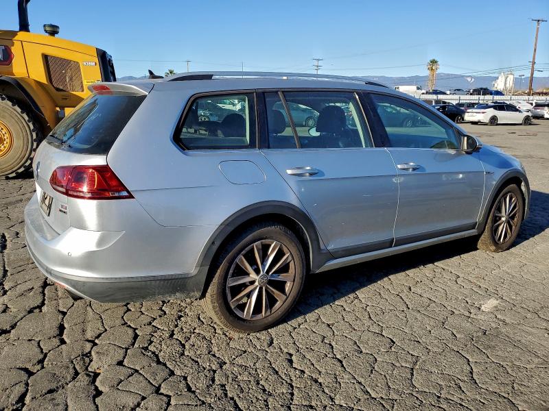 Фото 3 - VOLKSWAGEN GOLF