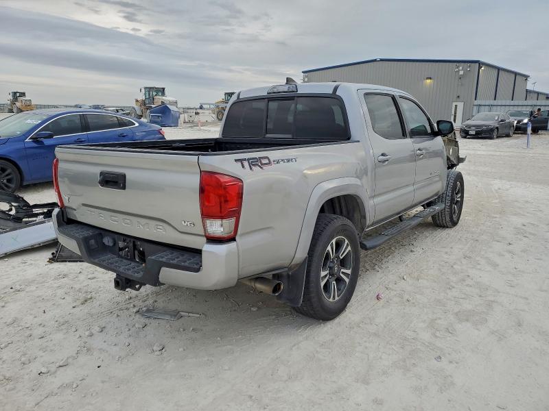 Фото 3 - TOYOTA TACOMA
