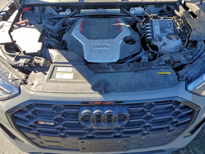 Фото 12 - AUDI SQ5