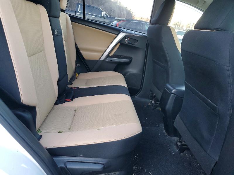 Фото 11 - TOYOTA RAV4