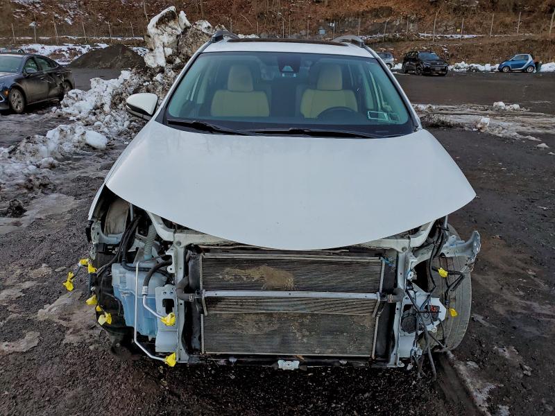 Фото 5 - TOYOTA RAV4