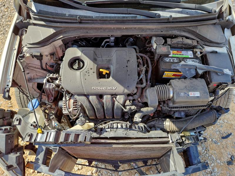 Фото 11 - HYUNDAI ELANTRA