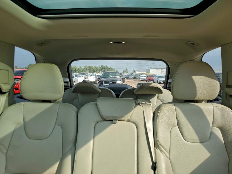 Фото 10 - VOLVO XC90