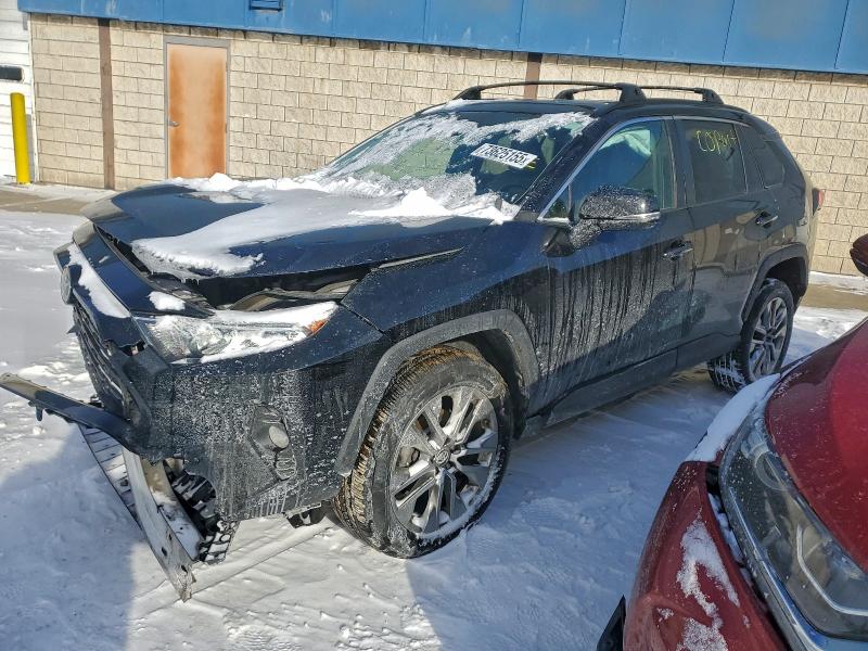 Фото 1 - TOYOTA RAV4