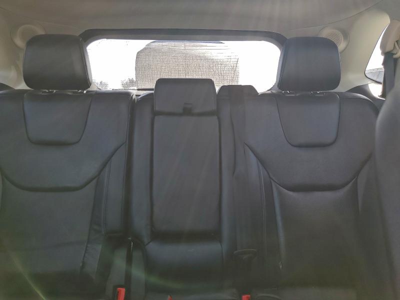 Фото 10 - FORD EDGE