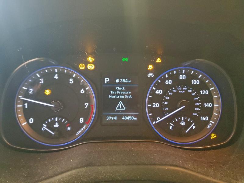 Фото 9 - HYUNDAI KONA