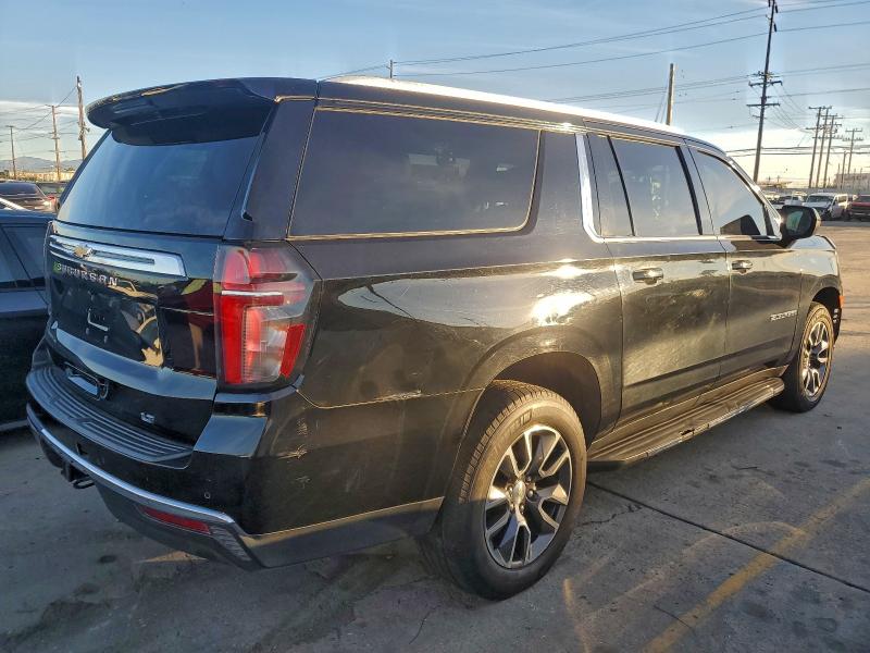 Фото 3 - CHEVROLET SUBURBAN