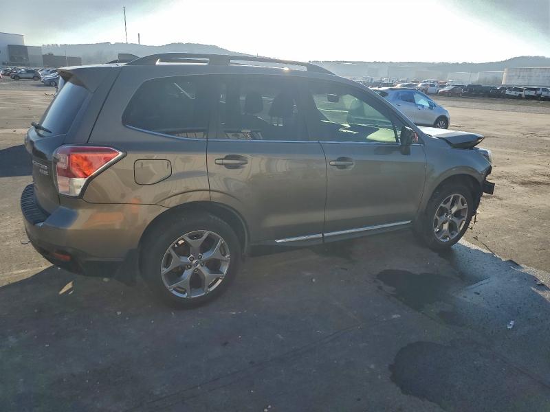Фото 3 - SUBARU FORESTER