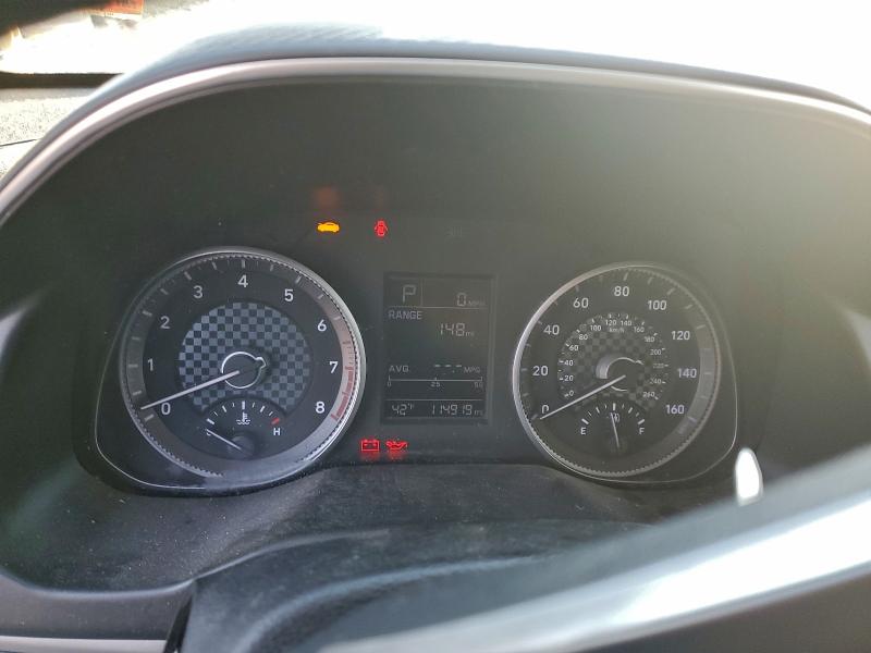 Фото 9 - HYUNDAI ELANTRA