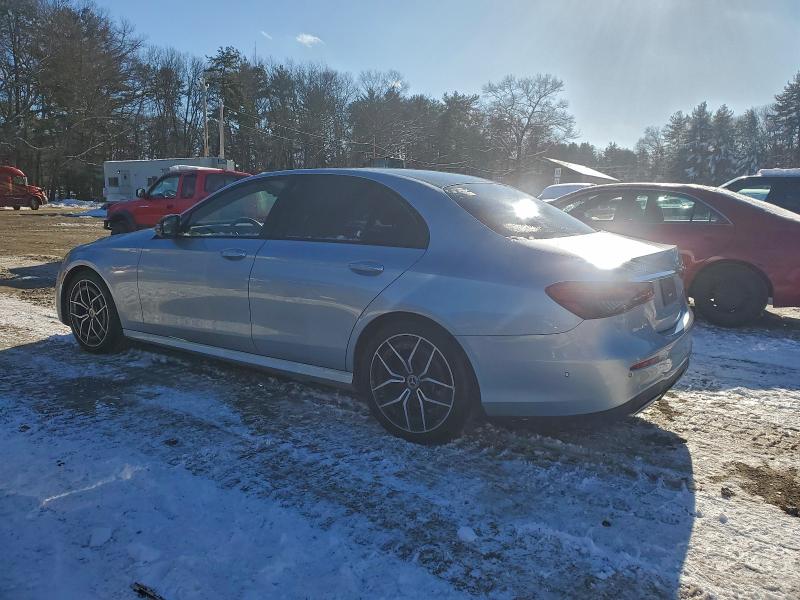 Фото 2 - MERCEDES-BENZ E-CLASS