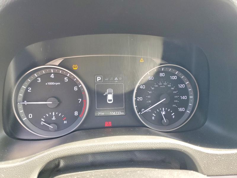 Фото 9 - HYUNDAI ELANTRA