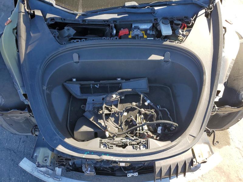 Фото 11 - TESLA MODEL 3