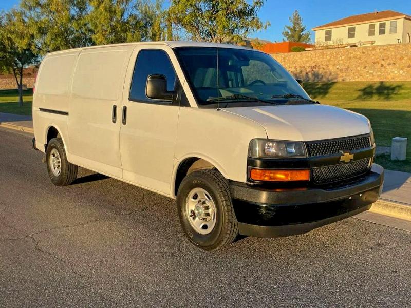 Фото 1 - CHEVROLET EXPRESS