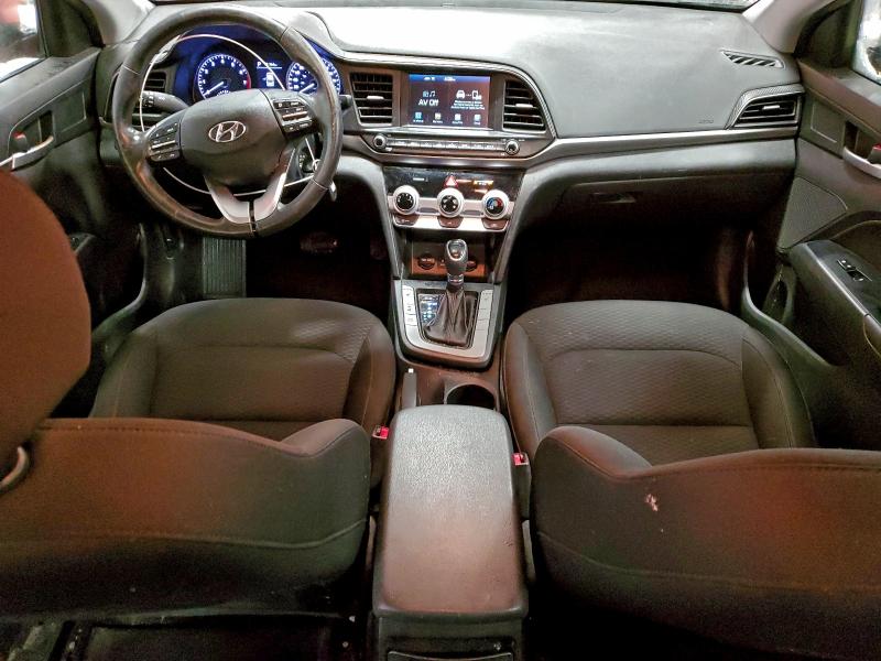 Фото 8 - HYUNDAI ELANTRA