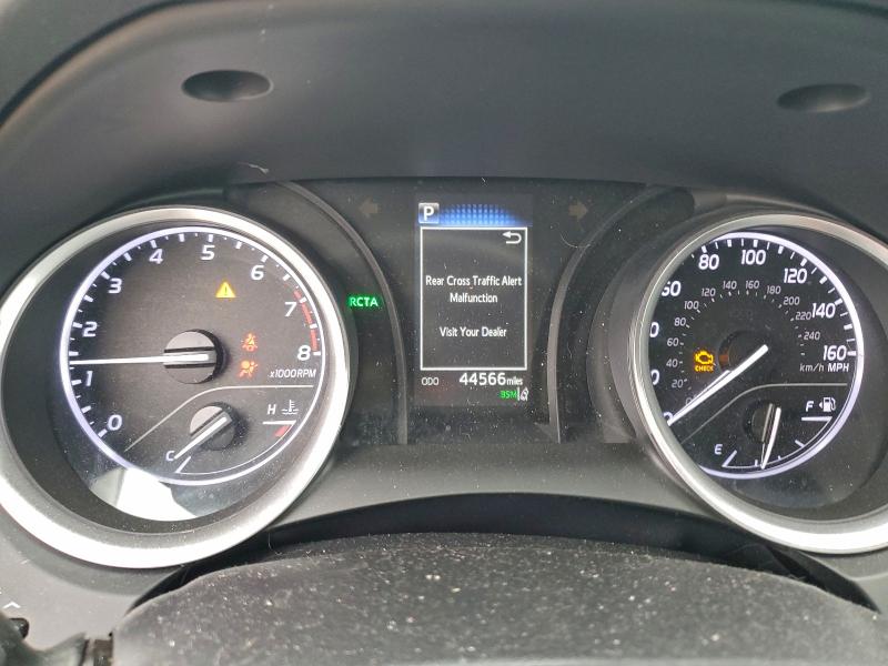 Фото 9 - TOYOTA CAMRY