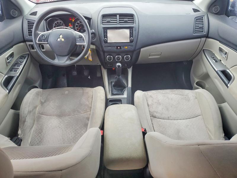 Фото 4 - MITSUBISHI OUTLANDER