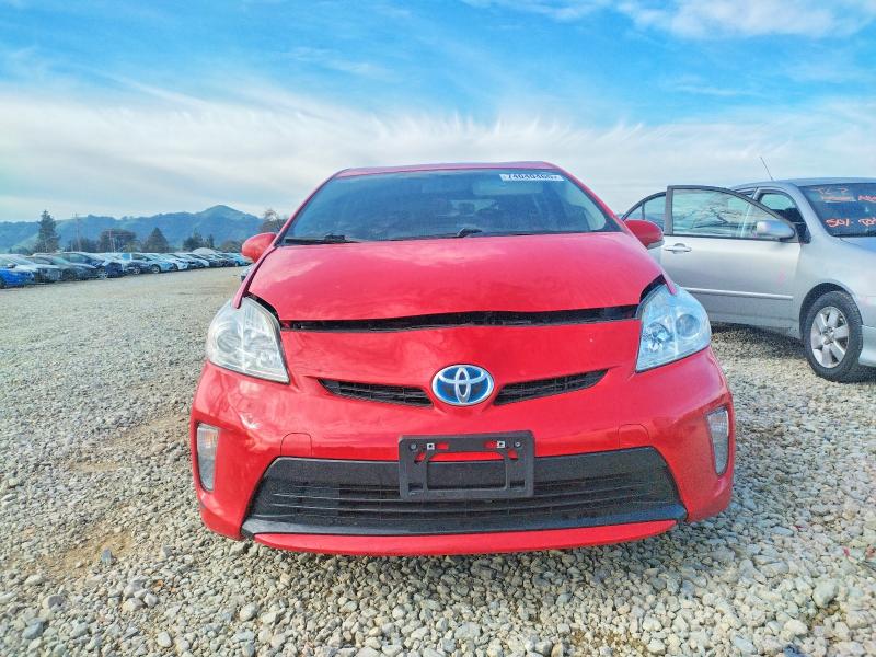 Фото 5 - TOYOTA PRIUS