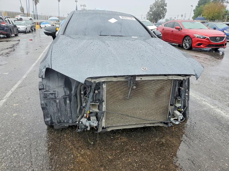 Фото 5 - MERCEDES-BENZ E-CLASS