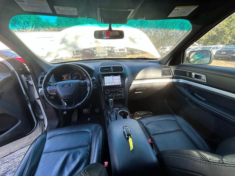 Фото 9 - FORD EXPLORER