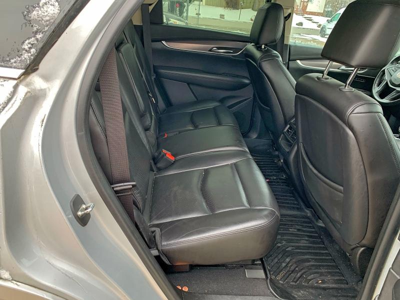 Фото 6 - CADILLAC XT5