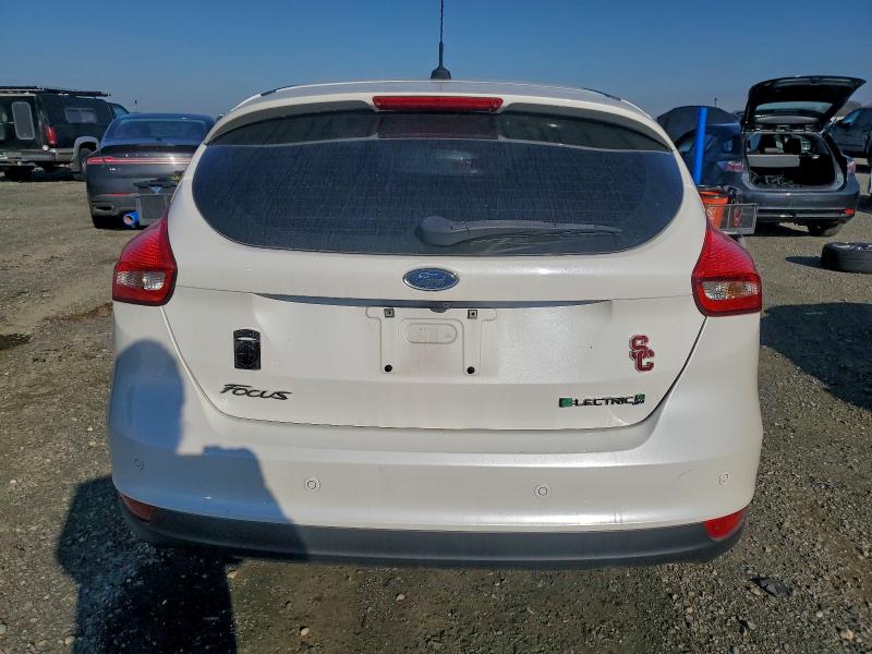 Фото 6 - FORD FOCUS