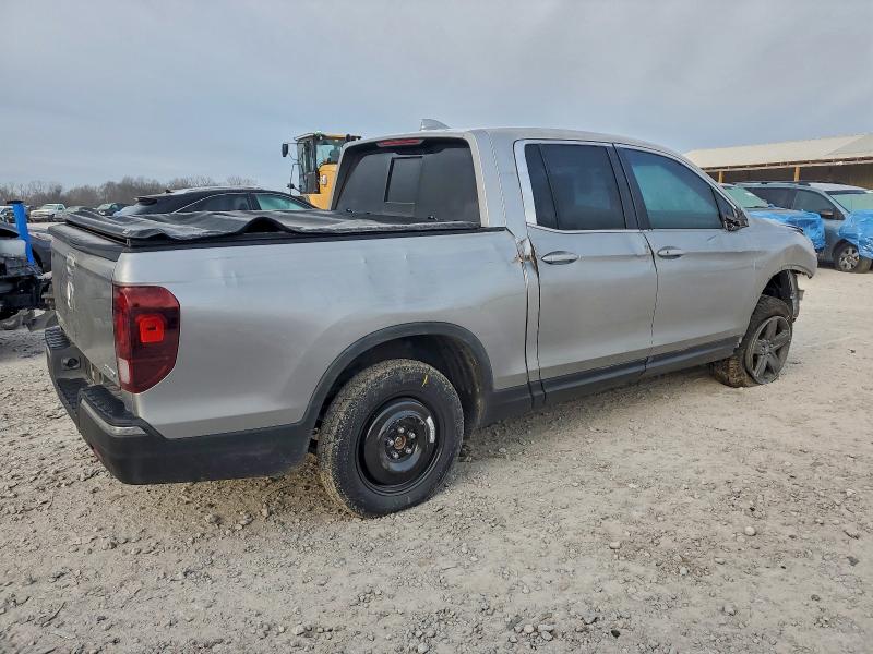 Фото 3 - HONDA RIDGELINE