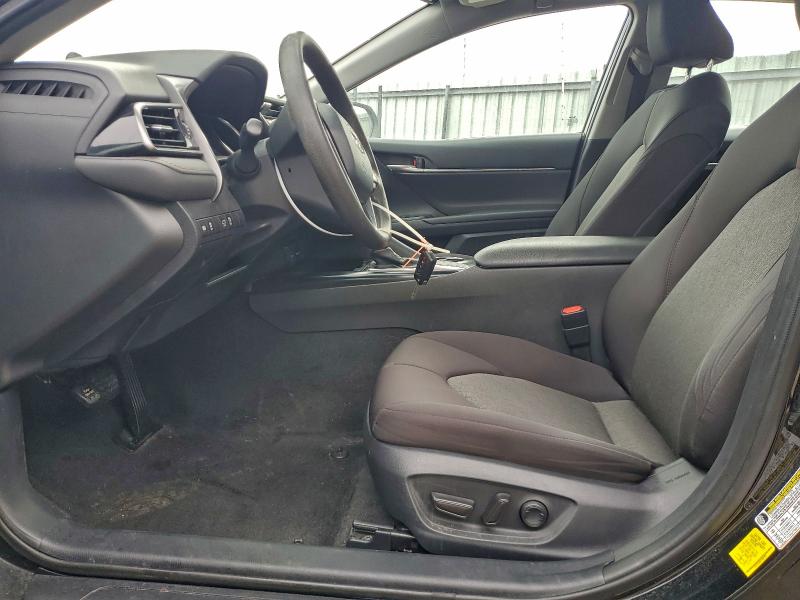 Фото 7 - TOYOTA CAMRY