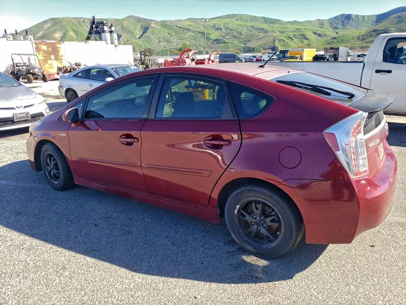 Фото 2 - TOYOTA PRIUS