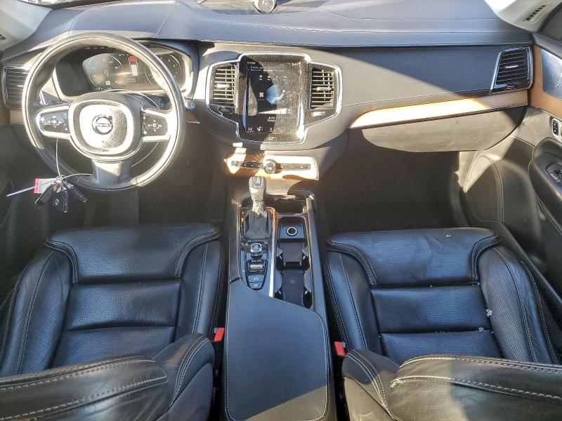 Фото 8 - VOLVO XC90