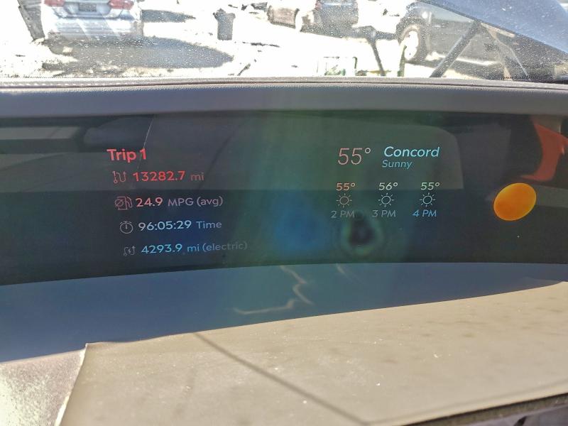 Фото 9 - LINCOLN NAUTILUS