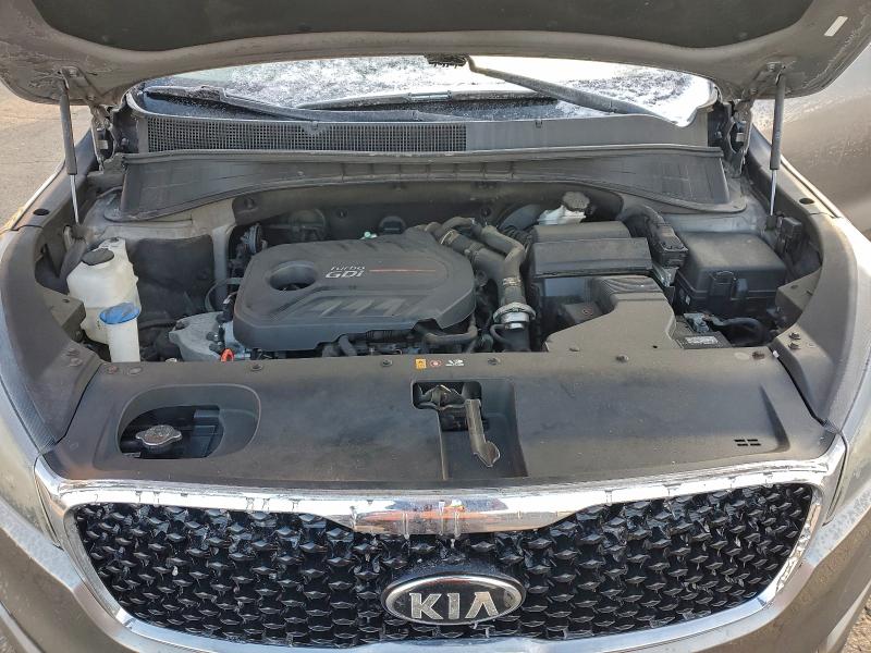 Фото 12 - KIA SORENTO