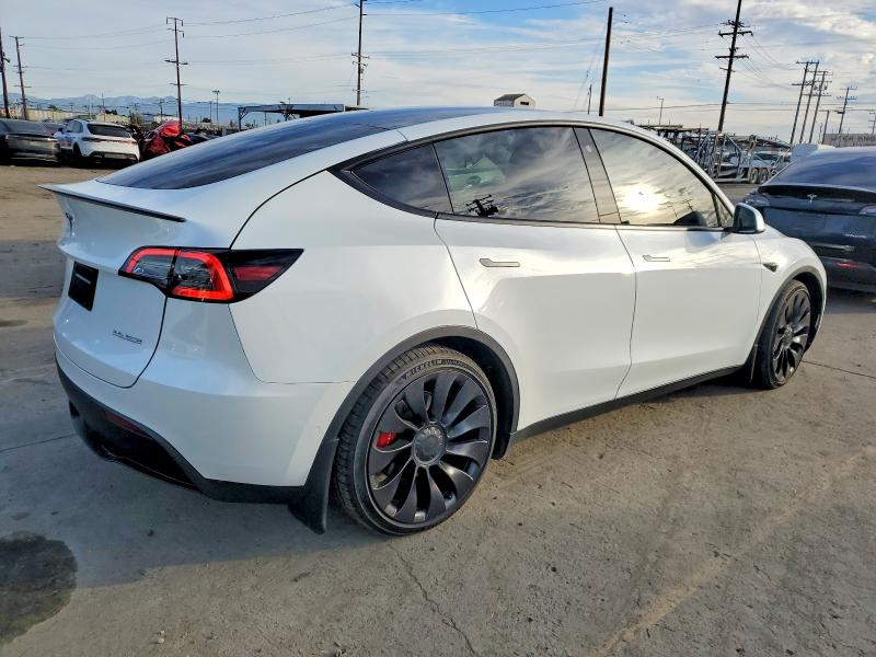 Фото 3 - TESLA MODEL Y