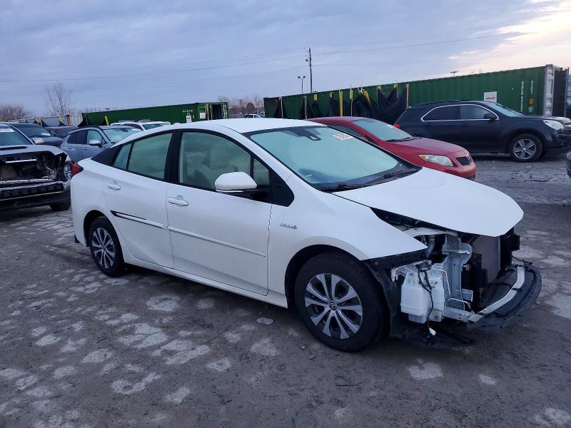 Фото 4 - TOYOTA PRIUS