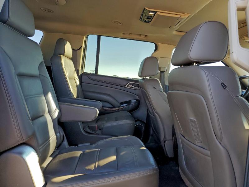 Фото 11 - GMC YUKON