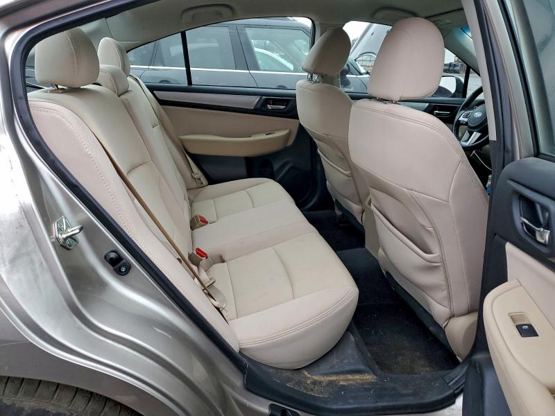 Фото 10 - SUBARU LEGACY