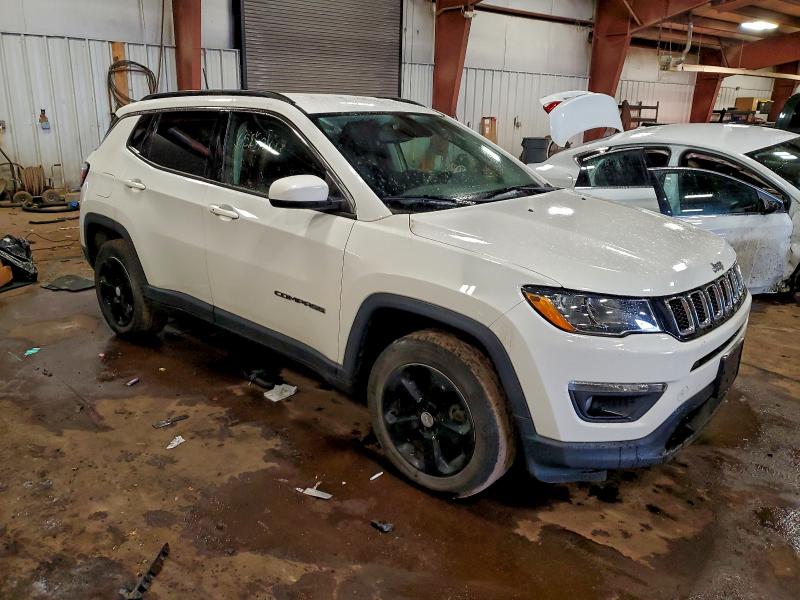 Фото 4 - JEEP COMPASS