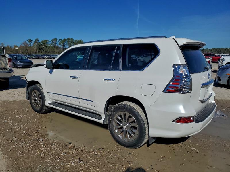 Фото 2 - LEXUS GX